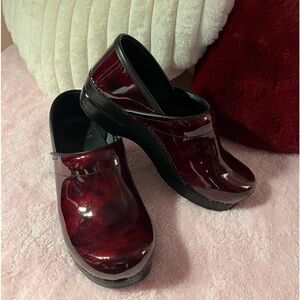 Dansko Professional Clogs (38) (size 7.5-8)
